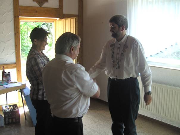 image004.jpg